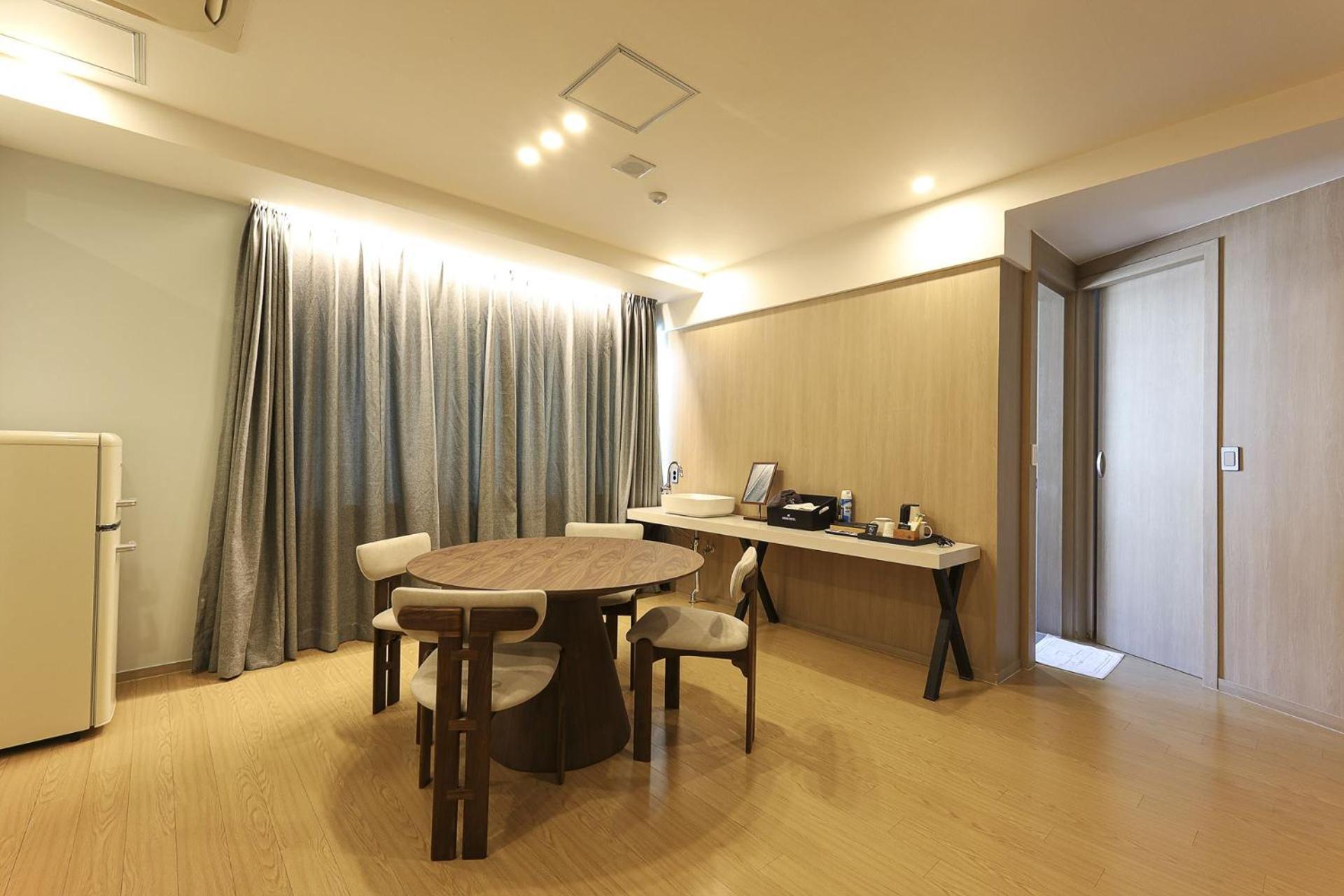 Hound Hotel Changwon Exterior photo