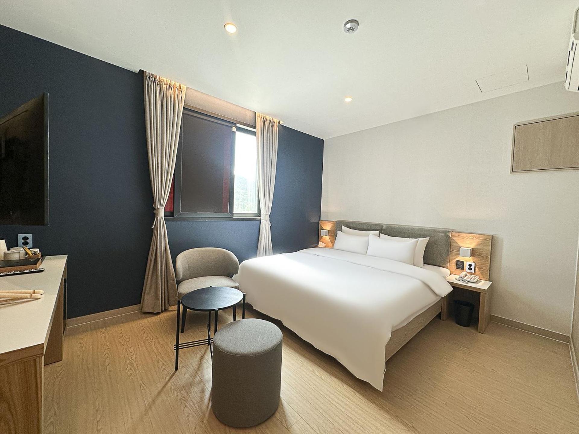 Hound Hotel Changwon Exterior photo