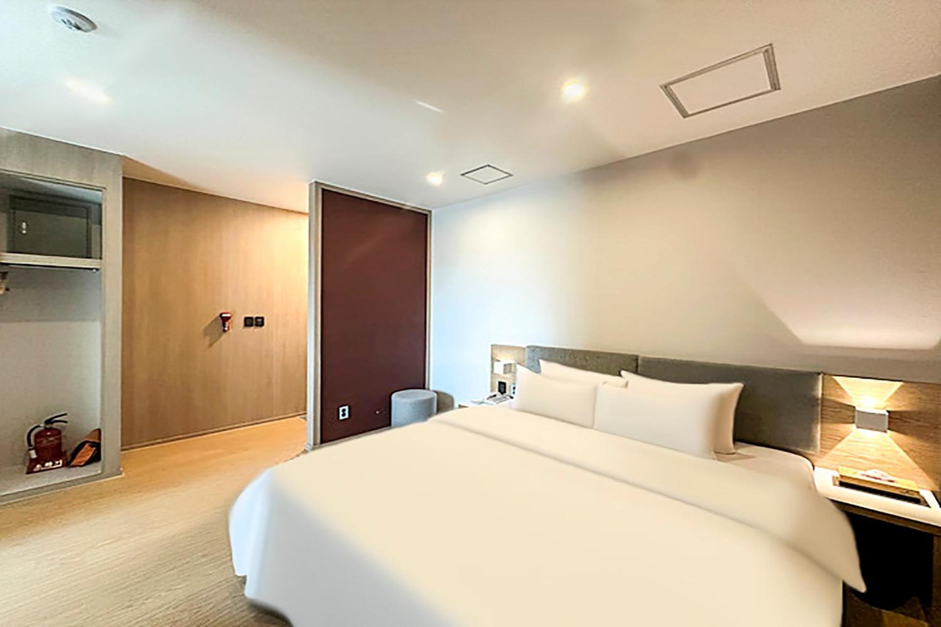 Hound Hotel Changwon Exterior photo