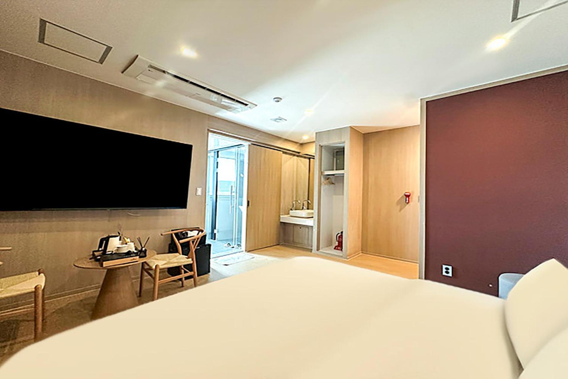 Hound Hotel Changwon Exterior photo