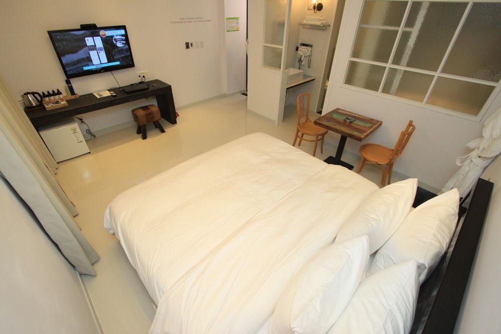 Hound Hotel Changwon Exterior photo