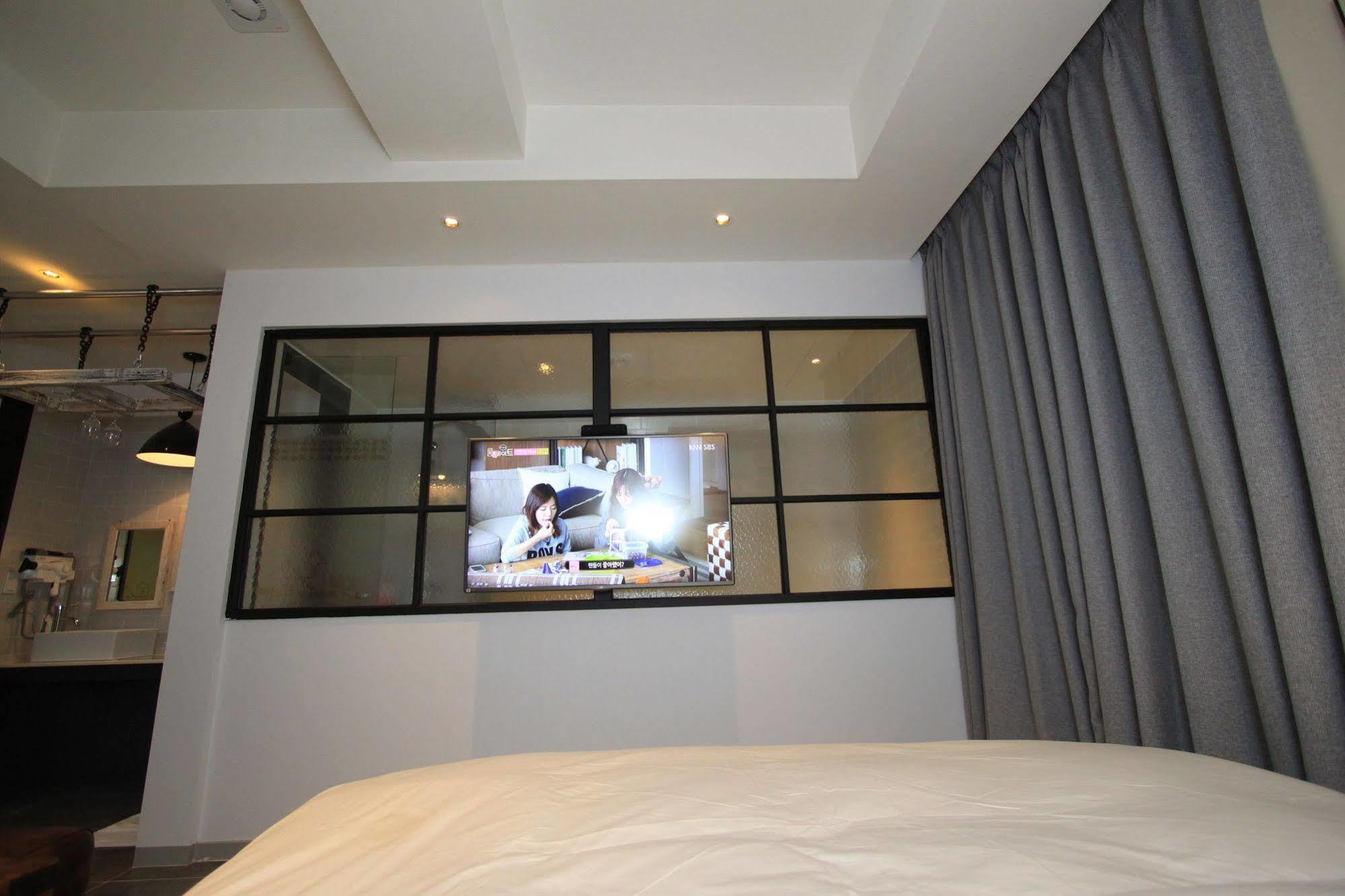 Hound Hotel Changwon Exterior photo