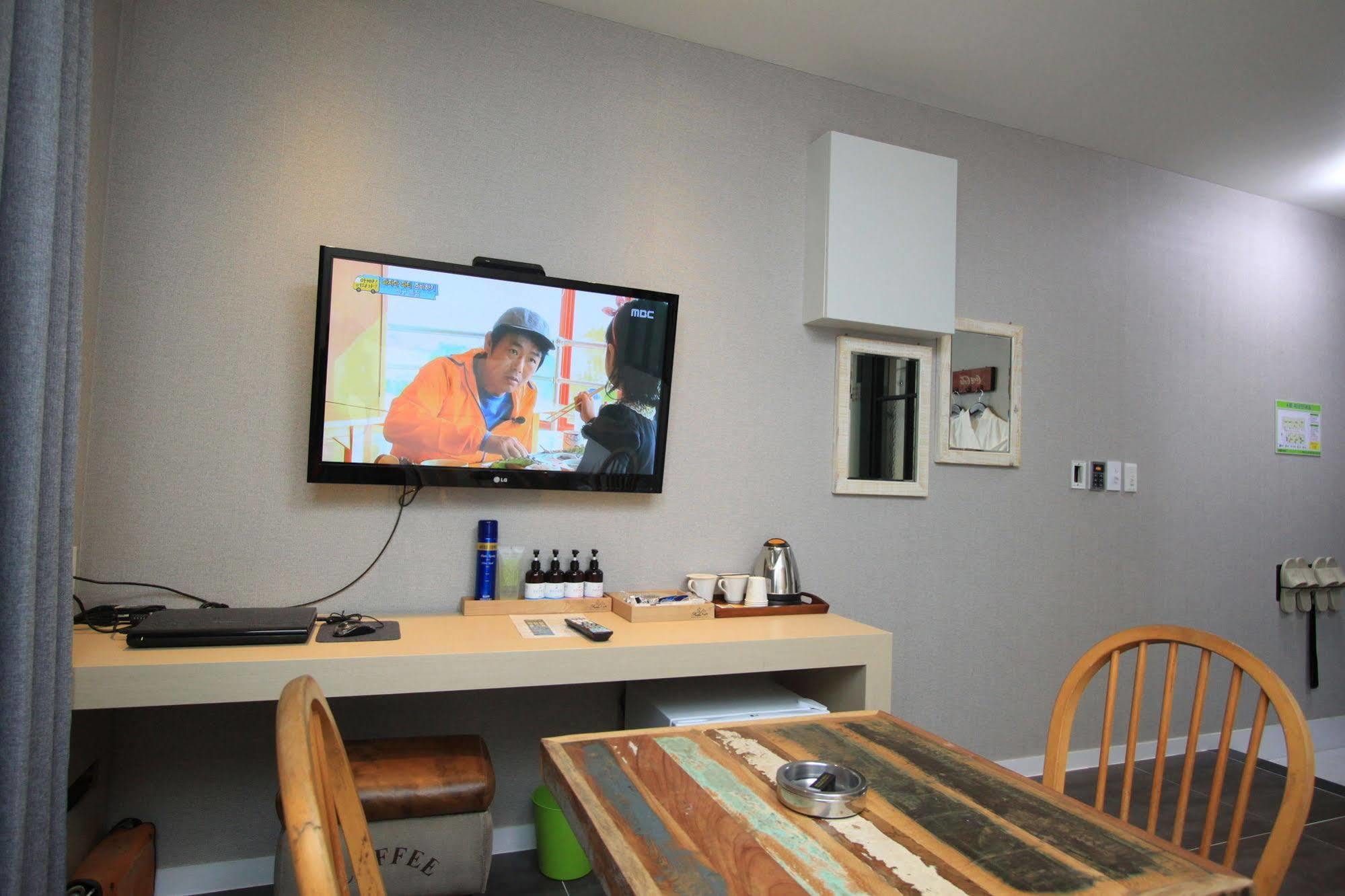 Hound Hotel Changwon Exterior photo