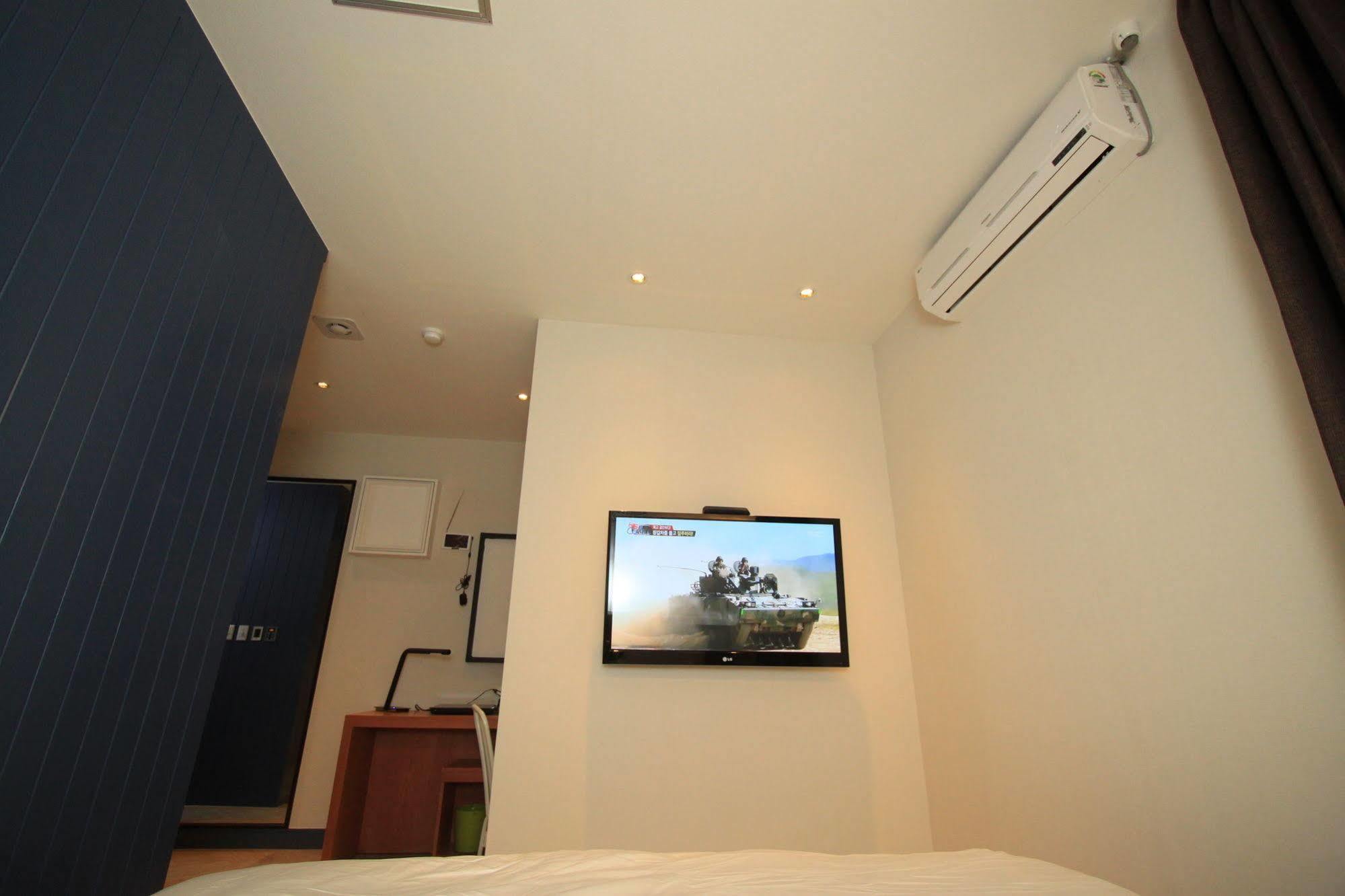 Hound Hotel Changwon Exterior photo