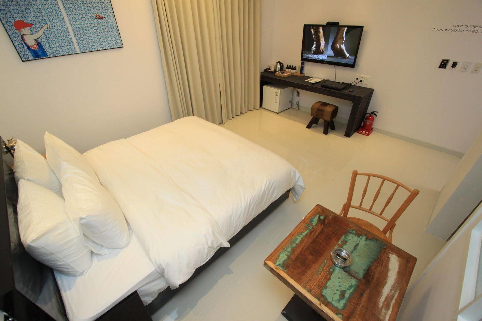 Hound Hotel Changwon Exterior photo