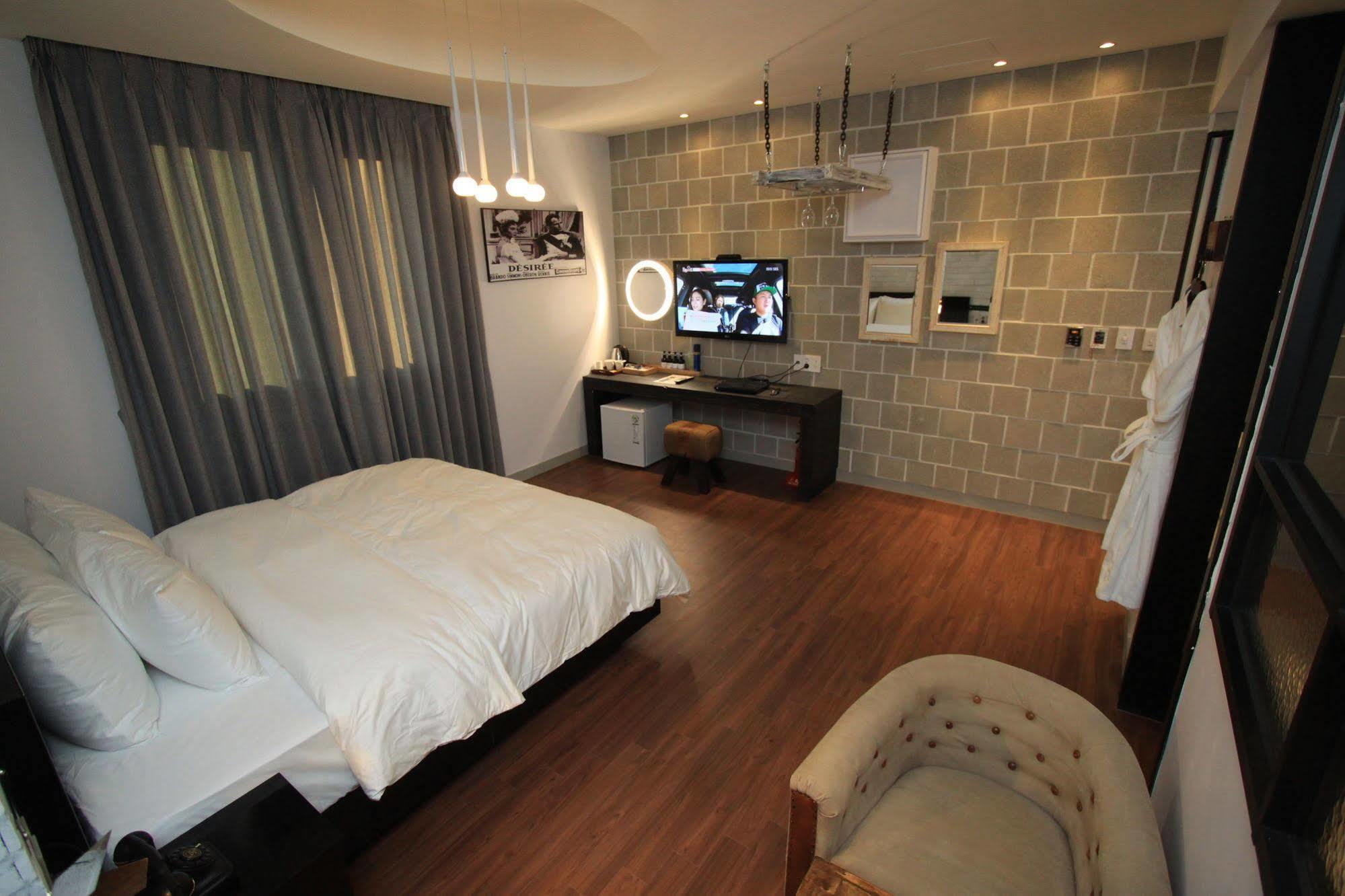 Hound Hotel Changwon Exterior photo